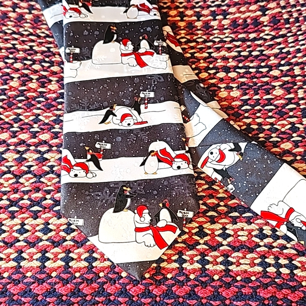 Holiday Polar Bear Tie
